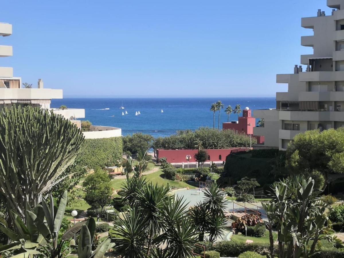 Estudio Benalbeach Primera Linea De Playa Benalmadena Exterior photo