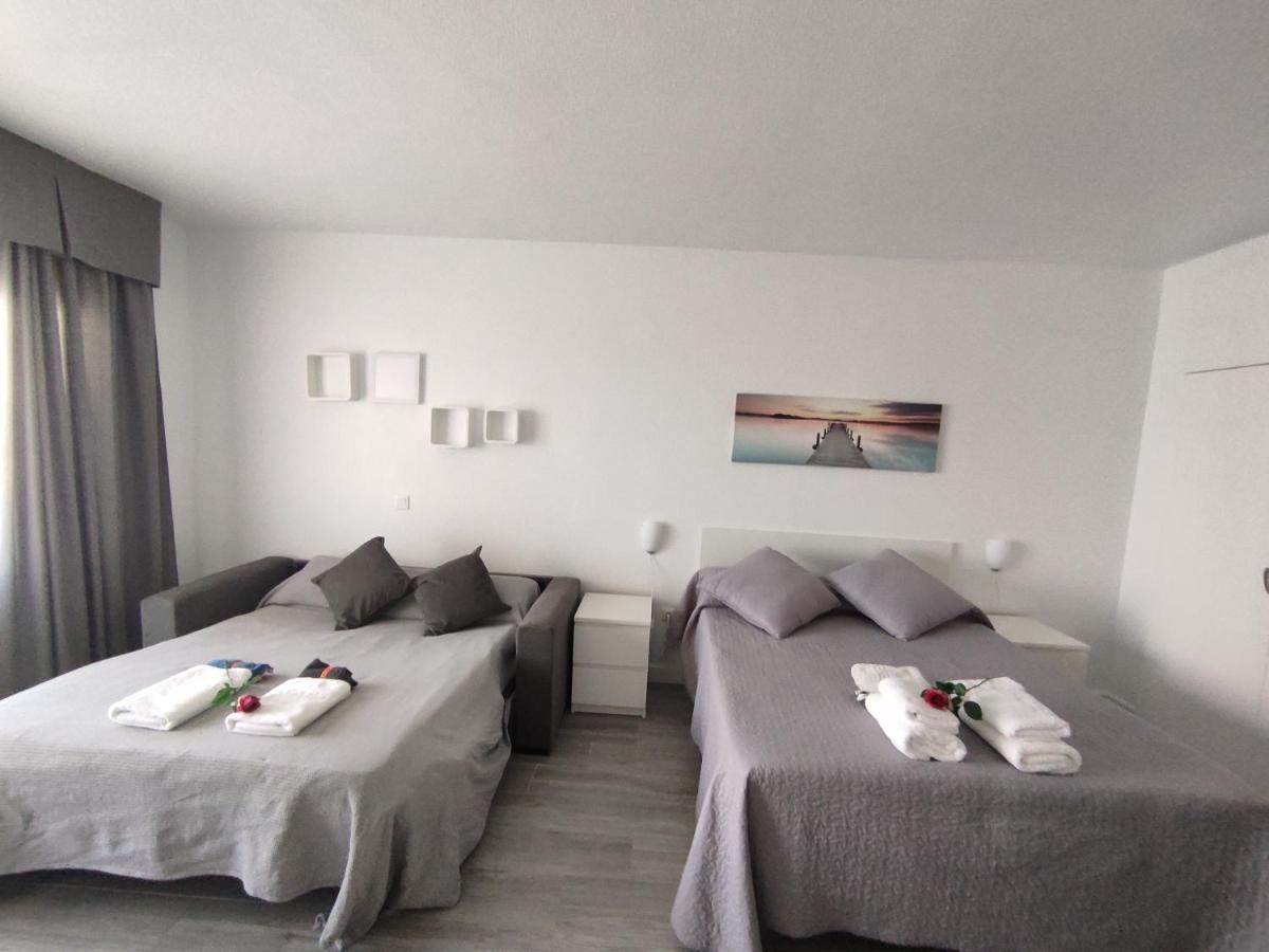 Estudio Benalbeach Primera Linea De Playa Benalmadena Exterior photo
